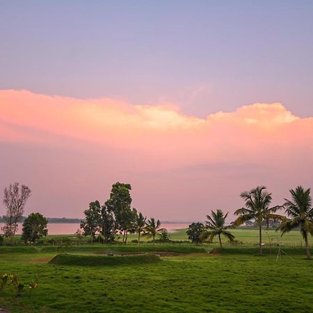 Fireflies Kabini Begūr Exteriér fotografie